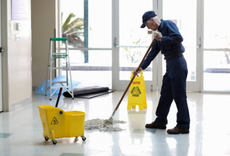 Empresa de Serviço de Limpeza Barra - Serviços Terceirizados de Limpeza
